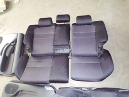 Subaru Legacy Kit intérieur 