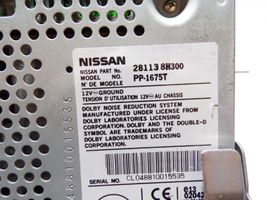 Nissan X-Trail T30 Radija/ CD/DVD grotuvas/ navigacija 281138H300