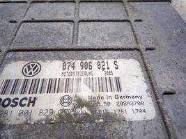 Volkswagen Transporter - Caravelle T4 Calculateur moteur ECU 074906021S