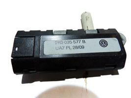 Volkswagen Caddy Antenos stiprintuvas 2K0035577B