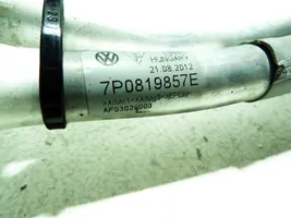 Volkswagen Touareg II Tubo flessibile del liquido di raffreddamento del motore 7P0819857E