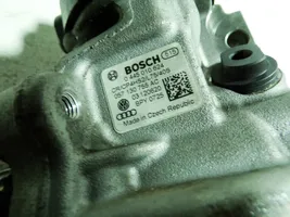 Volkswagen Touareg II Pompe d'injection de carburant à haute pression 057130755AC