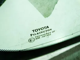 Toyota Avensis T270 Takalasi/takaikkuna 