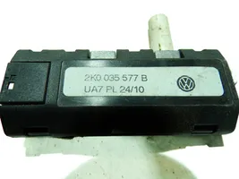 Volkswagen Caddy Antenos stiprintuvas 2K0035577B