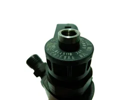 Volkswagen PASSAT B7 Fuel injector 0445110369