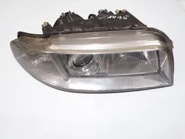 Audi A4 S4 B5 8D Lampa przednia 