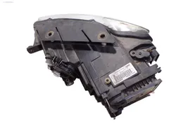 Volkswagen PASSAT B6 Lampa przednia 89312669