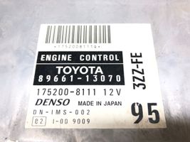 Toyota Corolla Verso E121 Centralina/modulo del motore 8966113070