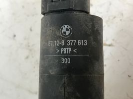 BMW 5 E39 Headlight washer pump 8377613