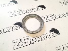 BMW 3 E46 Anello/dado di bloccaggio della vite della pompa del carburante nel serbatoio 11829042