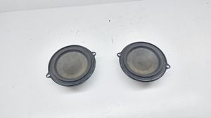 Renault Clio III Haut-parleur de porte avant 8200167235