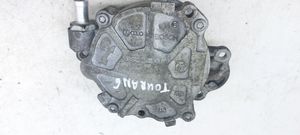 Volkswagen Touran II Vacuum pump 03L145100