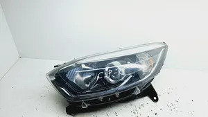 Renault Captur Faro delantero/faro principal 260600093R