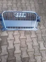 Audi Q3 F3 Atrapa chłodnicy / Grill 8U0853651