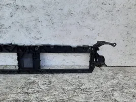 Audi A4 S4 B9 Staffa del pannello di supporto del radiatore parte superiore 8W0807771