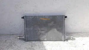 Audi Q8 Chłodnica powietrza doładowującego / Intercooler 4M0145805J