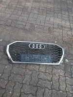 Audi Q3 F3 Grille calandre supérieure de pare-chocs avant 83F853651