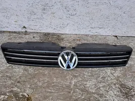 Volkswagen Jetta VI Grille calandre supérieure de pare-chocs avant 5C6853655