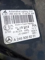 Mercedes-Benz B W246 W242 Etu-/ajovalon valaisimen sarja A2468200261