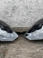 Volkswagen Golf Plus Lampy przednie / Komplet 5M1941006G