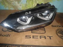 Volkswagen Golf Sportsvan Faro diurno con luce led BIXENON-6733