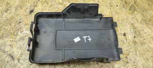 Volkswagen Golf V Coperchio/tappo della scatola vassoio della batteria 1K0915443