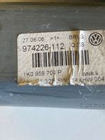 Volkswagen PASSAT B6 Takaoven ikkunan nostomoottori 1K0959704P