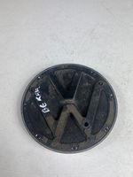 Volkswagen PASSAT B6 Mostrina con logo/emblema della casa automobilistica 3C9853630