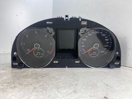 Volkswagen PASSAT B7 Compteur de vitesse tableau de bord 3AA920870D