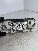 Volkswagen PASSAT B8 Lampka podsufitki tylna 5G0947291K