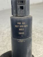 Volkswagen PASSAT CC Headlight washer pump 3B7955681