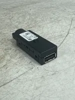 Skoda Octavia Mk3 (5E) Connecteur/prise USB 5Q0035726C