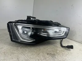 Audi A5 Lampa przednia 8T0941006C