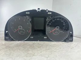 Volkswagen PASSAT B7 Geschwindigkeitsmesser Cockpit 3AA920870H