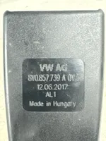 Volkswagen Golf VII Keskipaikan turvavyön solki (takaistuin) 8V0857739A