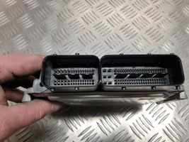 Suzuki Vitara (LY) Sterownik / Moduł ECU 3391060R00