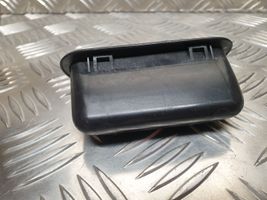 Suzuki Vitara (LY) Moldura del asa de la puerta traser 8284182G02