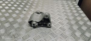 Suzuki Vitara (LY) Łapa / Mocowanie skrzyni biegów 