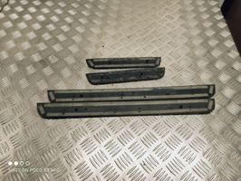 Audi A4 S4 B8 8K Отделка переднего порога (внутренняя) 8K0853374