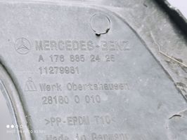 Mercedes-Benz A W176 Listwa dolna zderzaka tylnego A1768852425