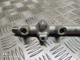 Seat Ibiza V (KJ) Kraftstoffverteiler Einspritzleiste Verteilerrohr 05E133320