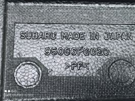 Subaru Impreza III Inne elementy wykończenia bagażnika 95086FG020