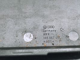 Volkswagen Golf VI Muu vararenkaan verhoilun elementti 1K6867461