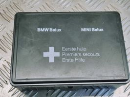 BMW X3 E83 Verbandskasten Verbandstasche 