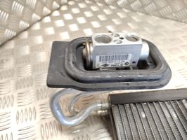 BMW X5 E70 Gaisa kondicioniera radiators (salonā) 6968202