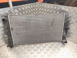 Volkswagen Crafter Radiatore di raffreddamento 2E0121253B