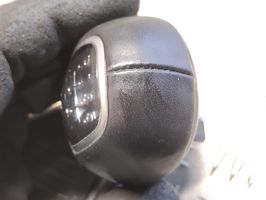 Hyundai ix20 Gear lever shifter trim leather/knob 