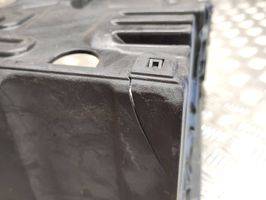 Volvo V60 Boîte de batterie 31299569