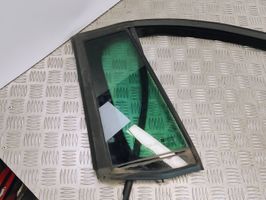 Opel Zafira C Rear vent window glass d2026411