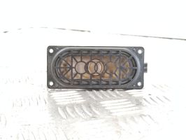 Audi A3 S3 8P Pannello altoparlante 8P0035362B